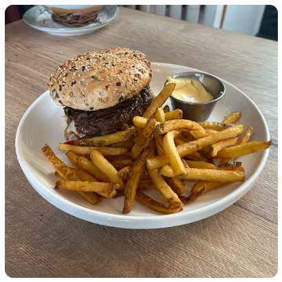 Terrasse Rooftop Ollioules - Restaurant Toulon - La Boussole - restaurant sympa OLLIOULES